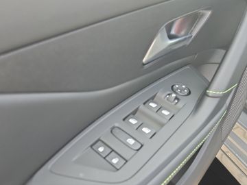 Peugeot 308 SW GT HYBRID 145 e-DSC6 Panorama*360°Kam.*