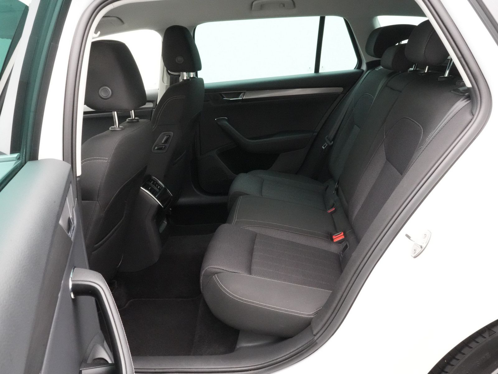 Skoda Superb - Bild 13