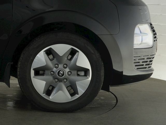 STARIA HEV PRIME AT 9-SITZER+VOLL LED+360 GRAD K