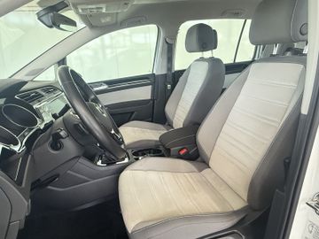 Volkswagen Touran 2.0 TDI DSG LED NAVI ACC 7SITZE AHK