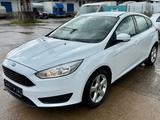 Ford Focus Lim. Trend*wenig KM*Checkheft*Klima* - Ford Gebrauchtwagen in Weimar