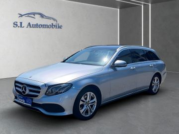 Mercedes E 220 - 2