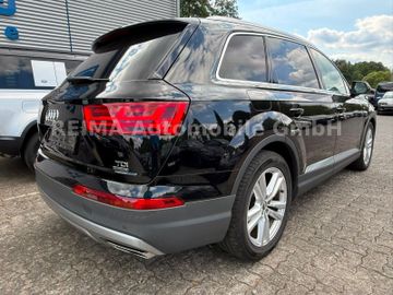 Audi Q7 - 4