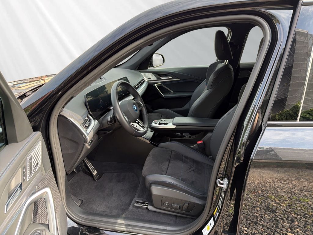 BMW iX1 - Bild 8