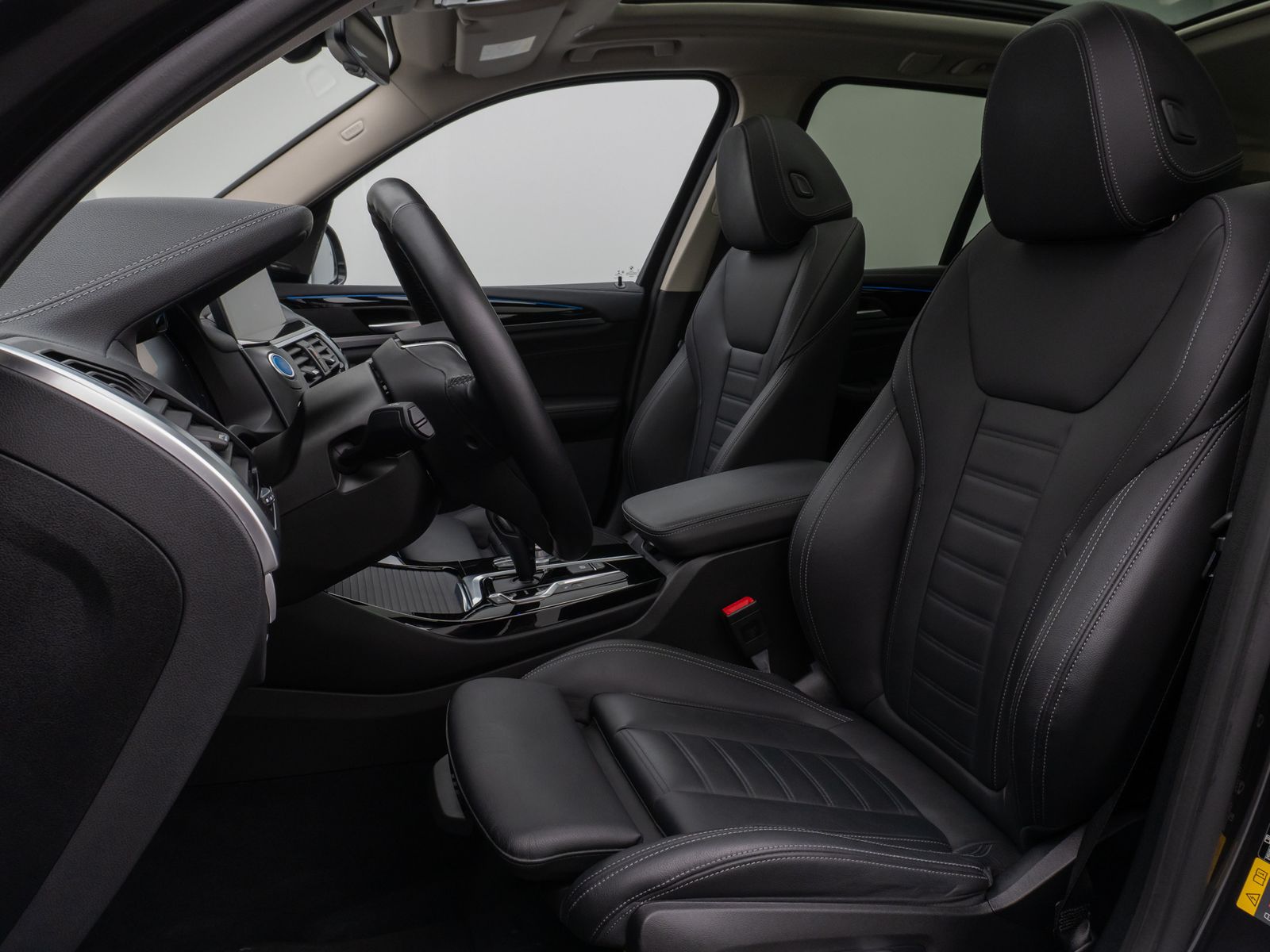 Fahrzeugabbildung BMW iX3 Impressive ACC DAB H/K 360° HUD Panorama 20"