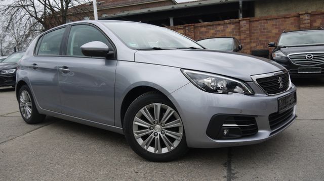 Peugeot 308 Active / Navi / Anhängerhupplung abnehmb.