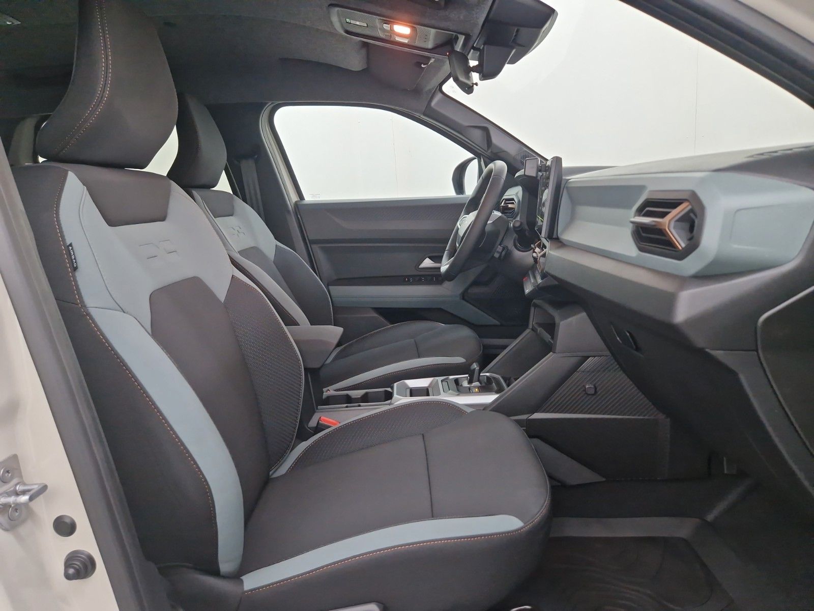 DACIA Duster  Extreme Hybrid 155 Winter-Plus – Bild 12