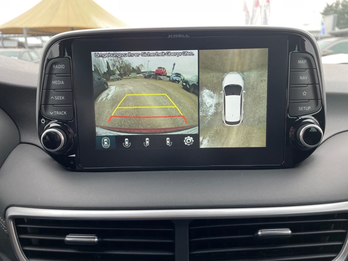 Fahrzeugabbildung Hyundai Tucson 1.6 CRDi 2WD Premium Automatik Navigation