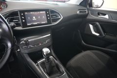 Fahrzeugabbildung Peugeot 308 LIM. 1.5D ALLURE NAVI/LED/PDC/TEMP./SPORT