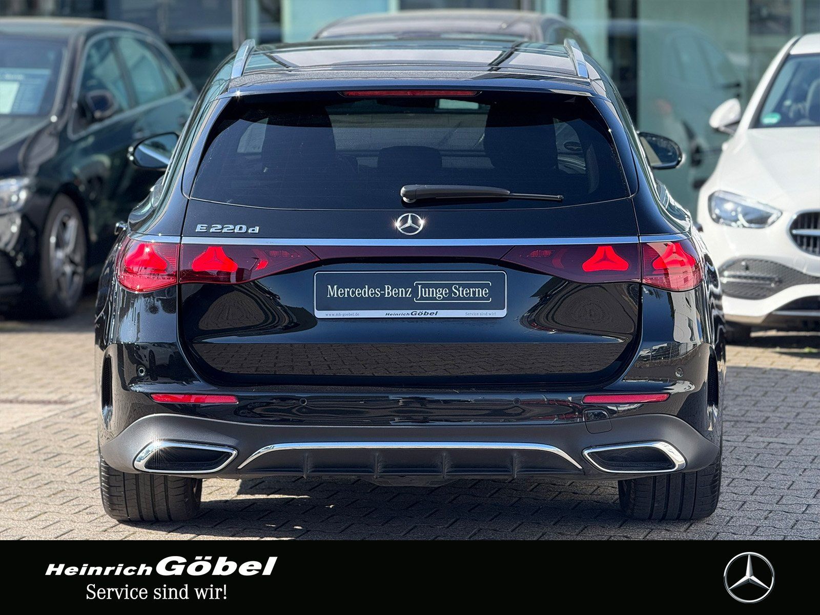 Fahrzeugabbildung Mercedes-Benz E 220 d T AMG*AHK*360°KAM*DIGITAL*MEMORY*TOTWINK