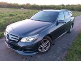 Mercedes-Benz E 220 360° Kam., AHK, 9G Autom., AutomLED 
