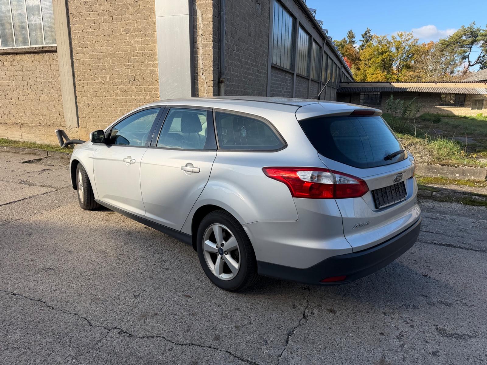 Ford Focus 2013 — двигун 1.560 cm³, 105 HP (77kW)