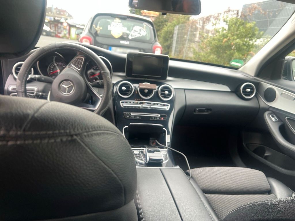 Image of Mercedes-Benz C 180
