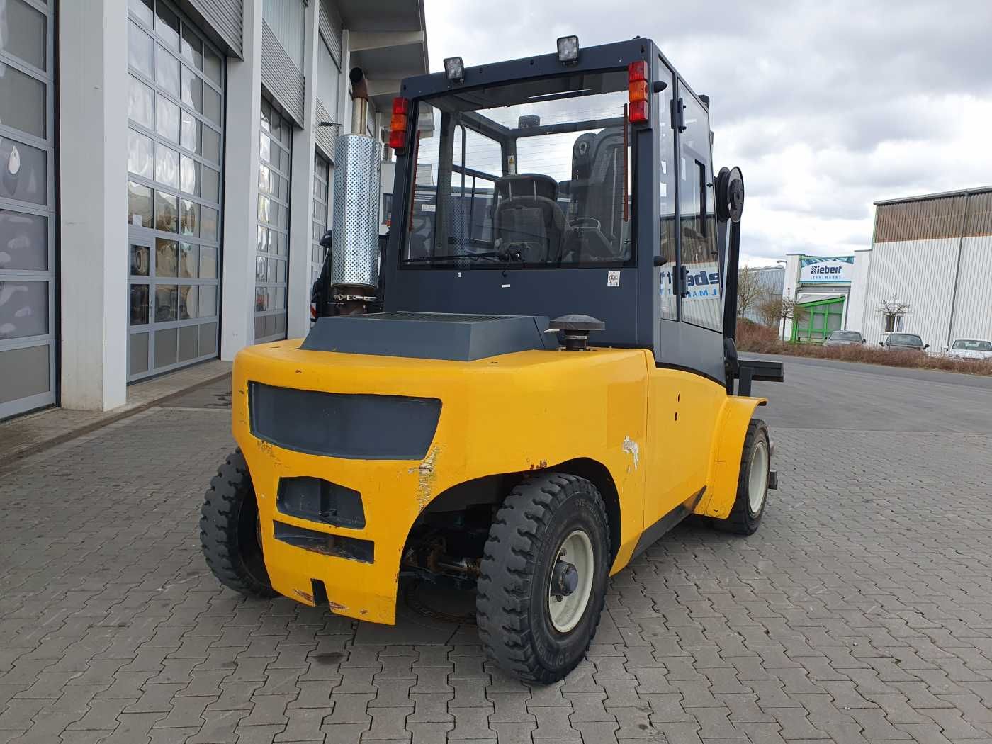Fahrzeugabbildung Jungheinrich DFG 680 / 4.500mm / 2.413h / Zinkenverstellgerät