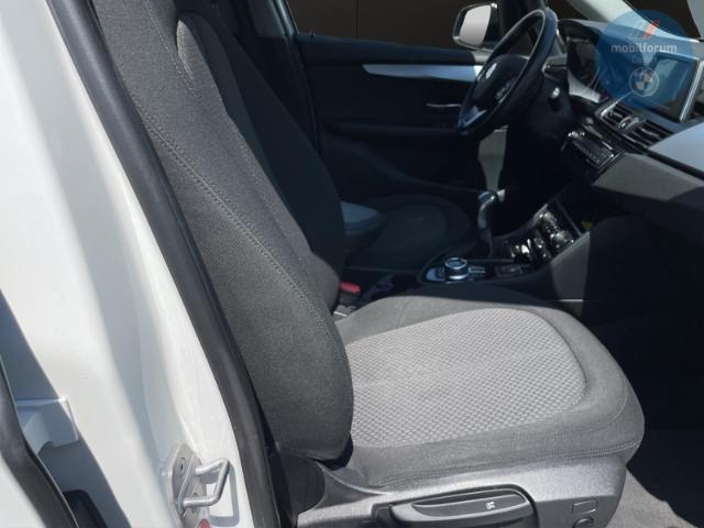 BMW 218 Active Tourer i Park-Assistent LED NAVI ALU
