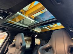 LAND ROVER Range Rover Sport 5.0 V8 SVR|ACC|AHK|Bi-Xenon LAND ROVER Range Rover Sport 5.0 V8 SVR|ACC|AHK|Bi-Xenon