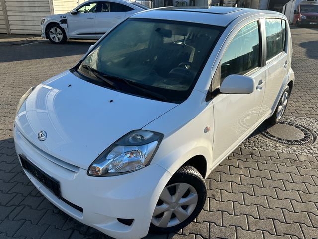 Daihatsu Sirion 1.0