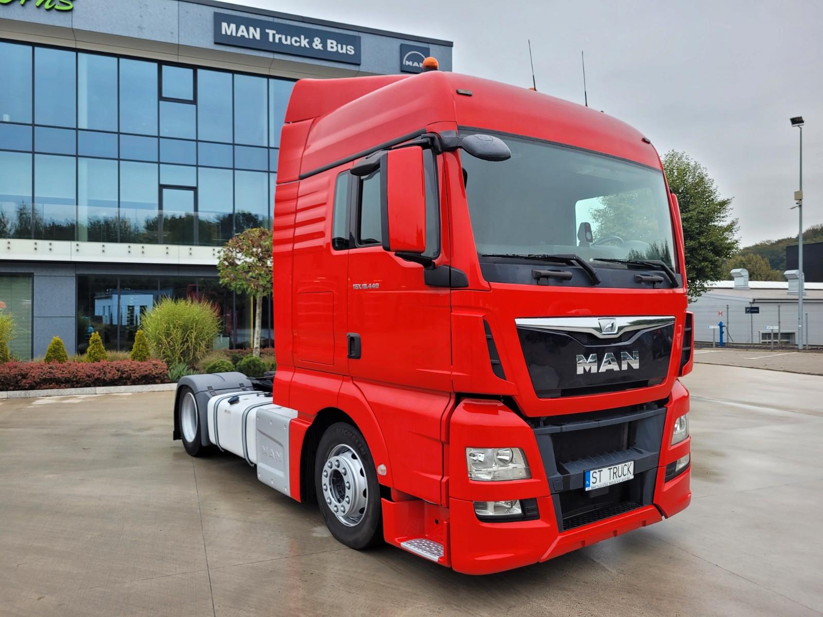 MAN TGX 18.470 / MEGA / RETARDER / XLX / 4 STUCK