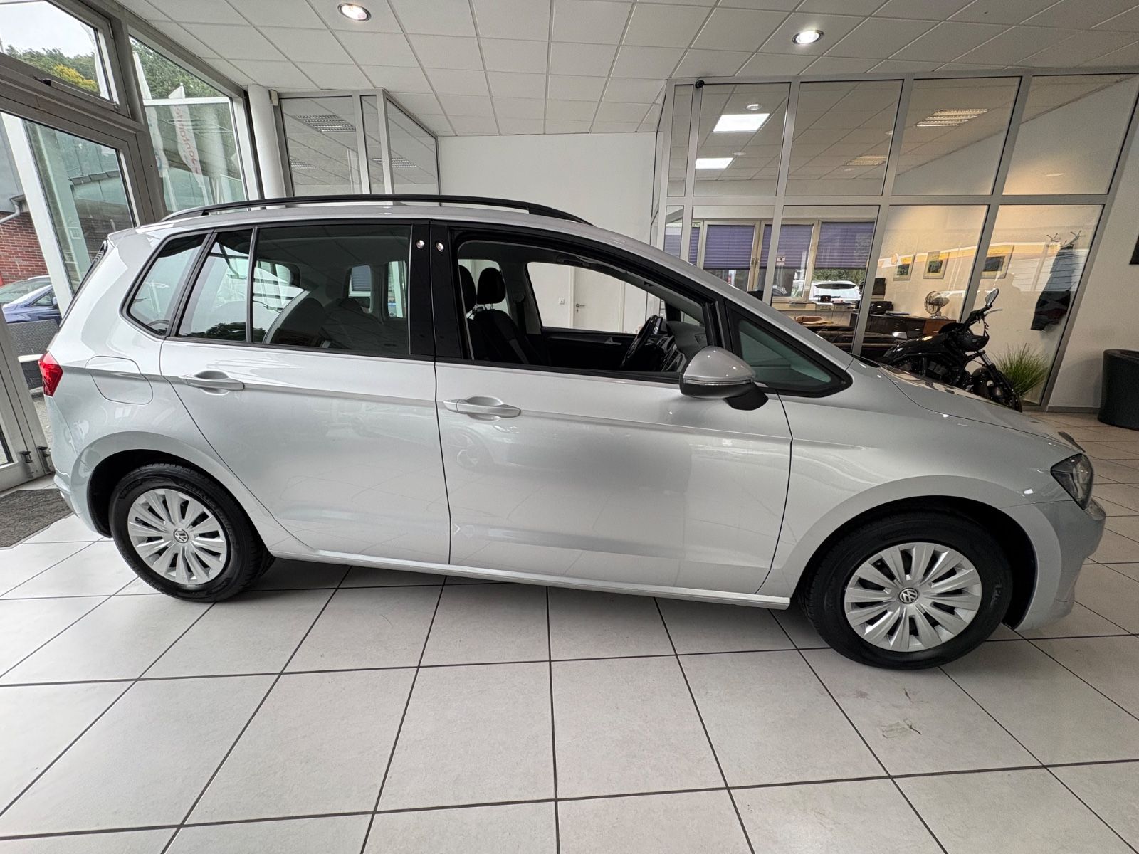 Fahrzeugabbildung Volkswagen Golf Sportsvan 1.4 TSI 92kW DSG