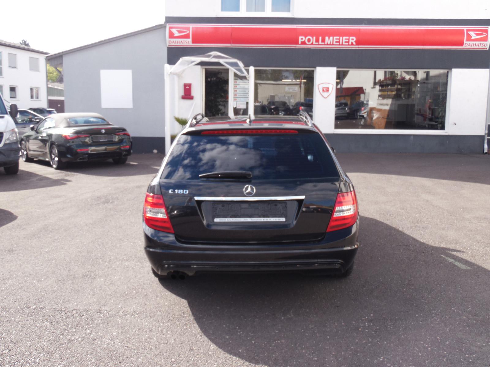 Mercedes-Benz C180 2011 — photo 13