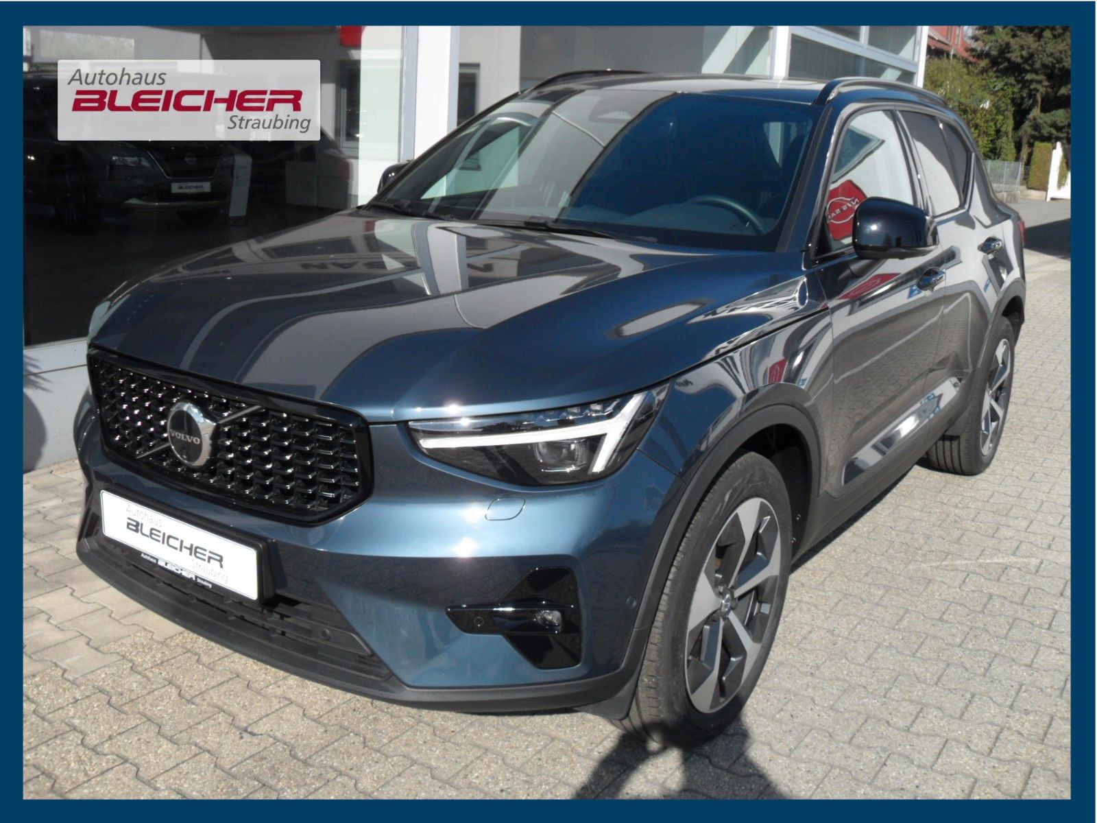 Fahrzeugabbildung Volvo XC 40 Ultra Dark 2WD
