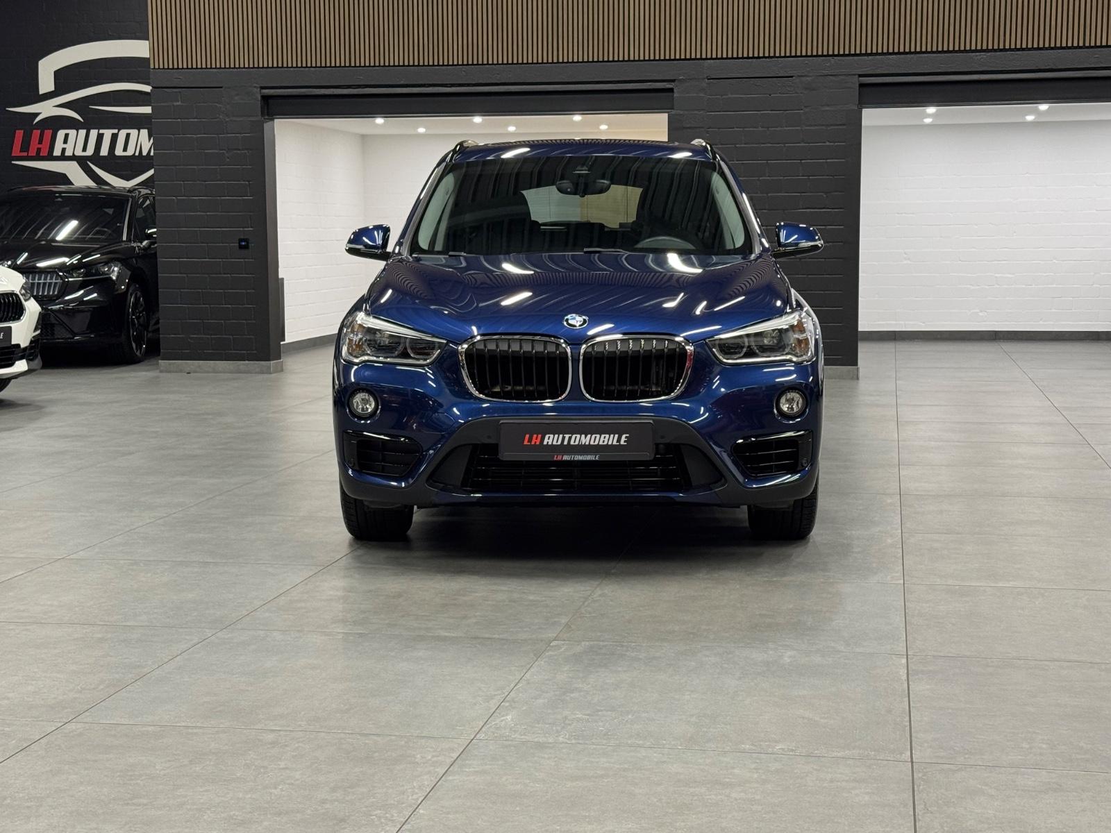 BMW X1 xDrive 20i Sport Line LED NAVI CARPLAY KAMERA