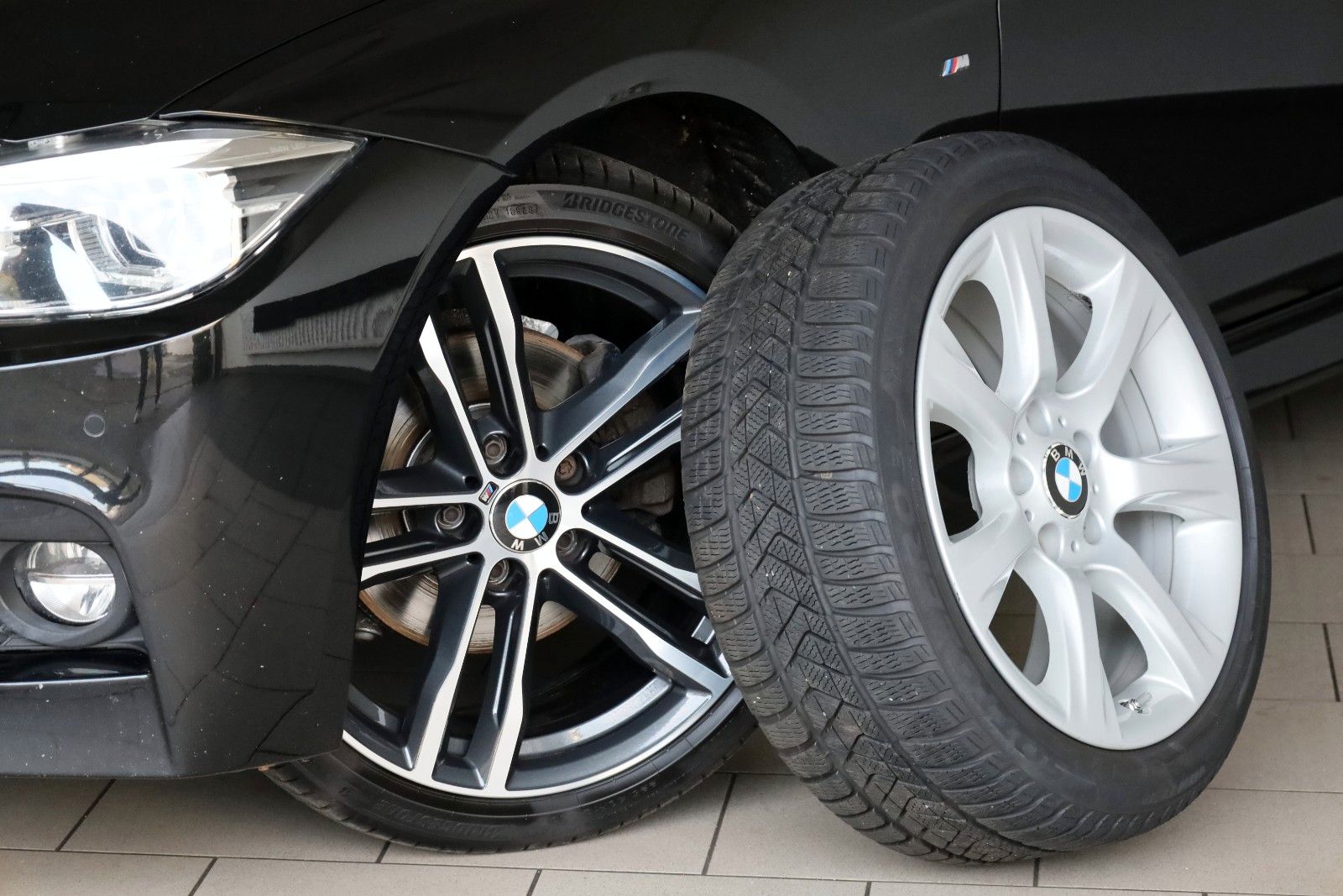 Fahrzeugabbildung BMW 320d Touring M Sport Leder,Navi,LED,SH,PDC,SR+WR