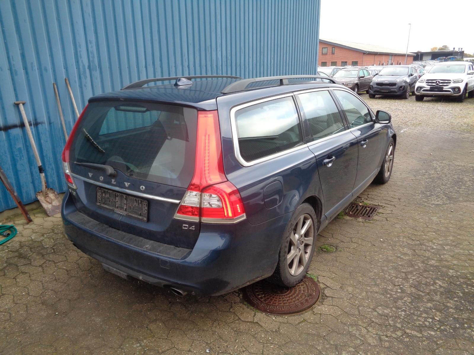 Volvo V70 2015 — engine 1.969 cm³, 181 HP (133kW)