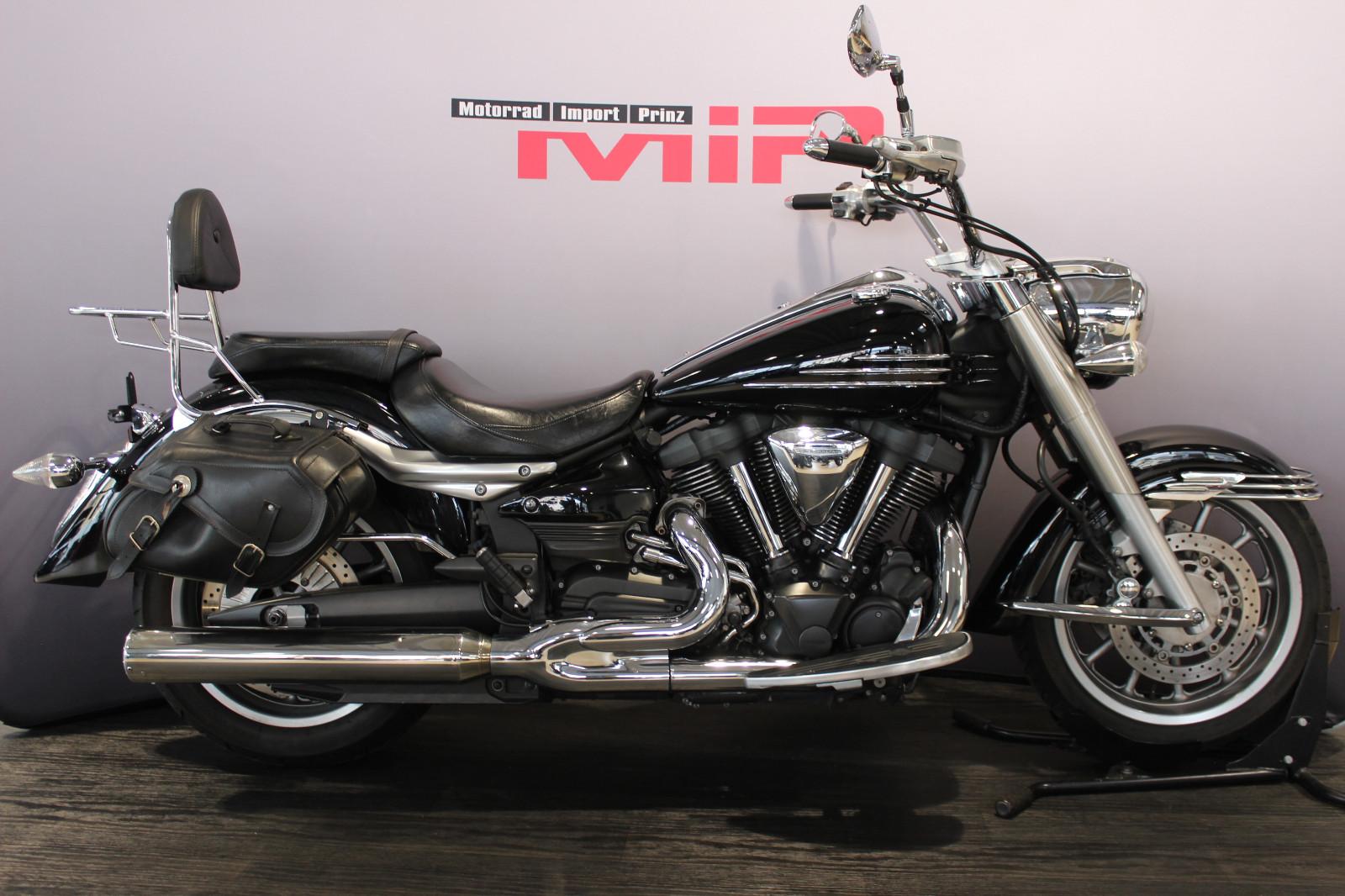 Yamaha XV 1900 Midnight Star