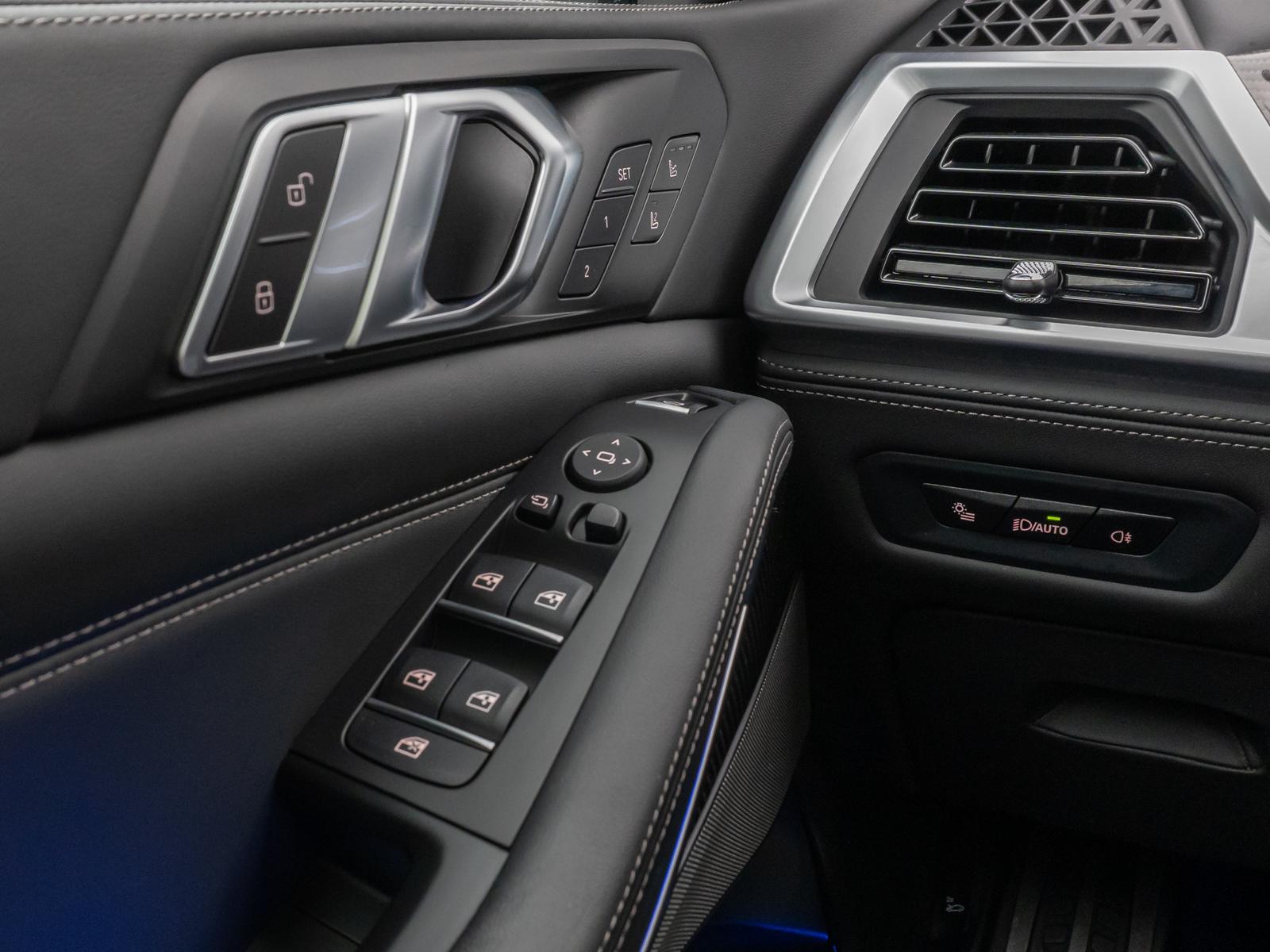 BMW X5 M60i 360° HUD H/K SoftCl Panorama Sky Lounge 