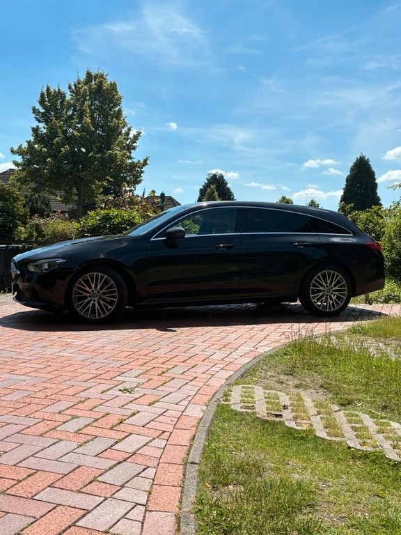 Image of Mercedes-Benz CLA 200 Shooting Brake