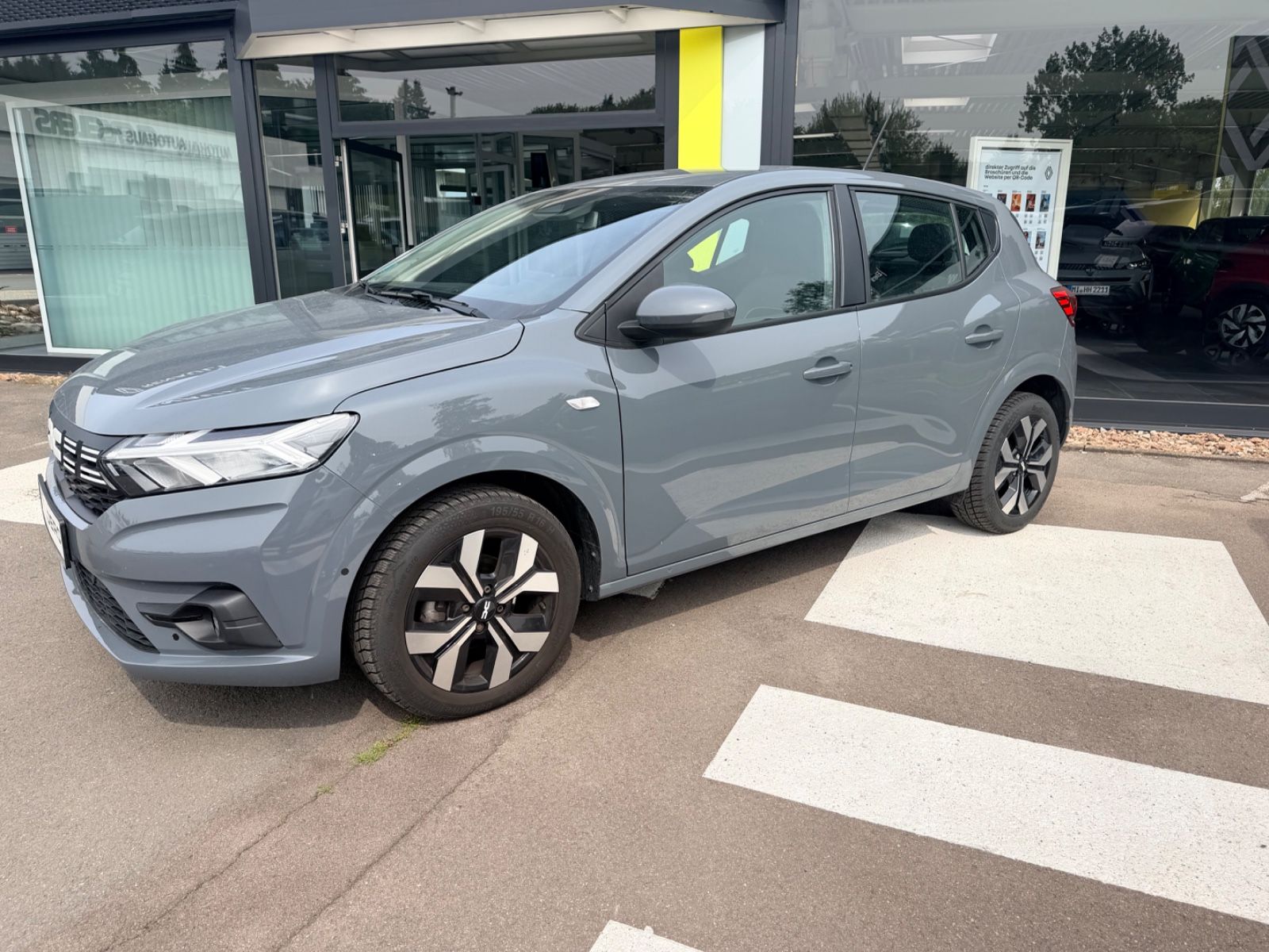 Fahrzeugabbildung Dacia Sandero III Expression "AUTOMATIK"