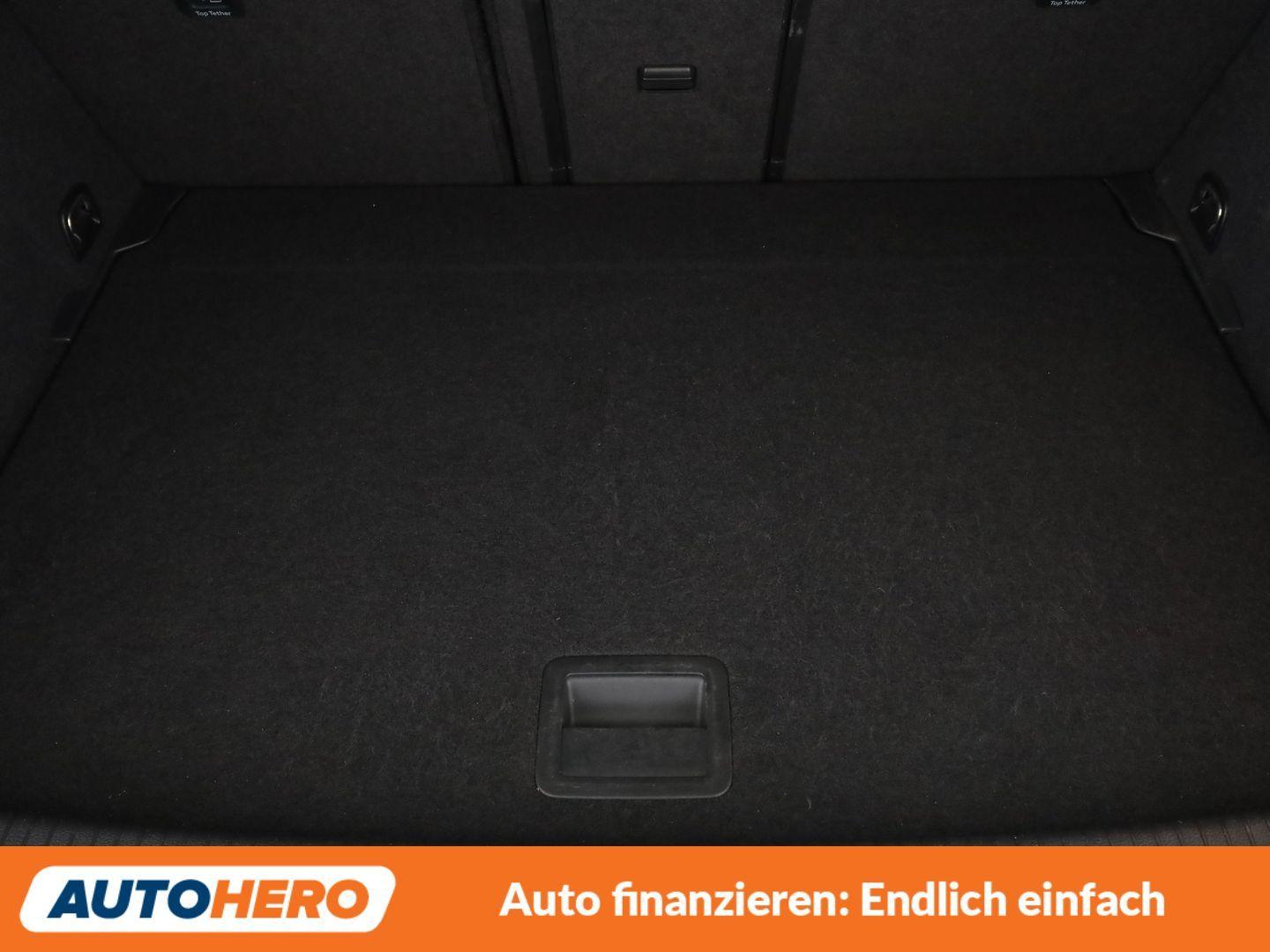 Volkswagen Golf VII 1.4 TSI Sound*NAVI*ACC*PDC*SHZ*KLIMA*