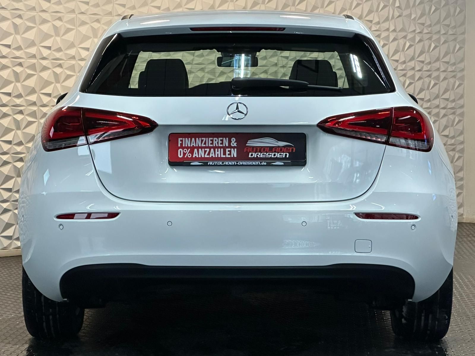 MERCEDES-BENZ A180d* LED#SHZ#NAVI#TEMPO#KLIMAAUTO#PDC#SPUR# - Image 6