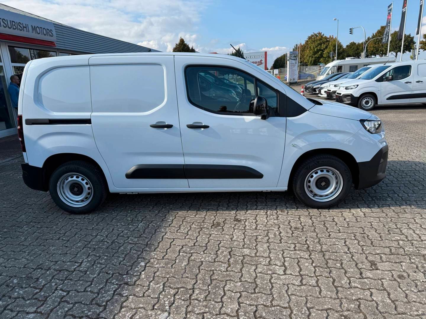 Fahrzeugabbildung Fiat Doblo L2  KAWA