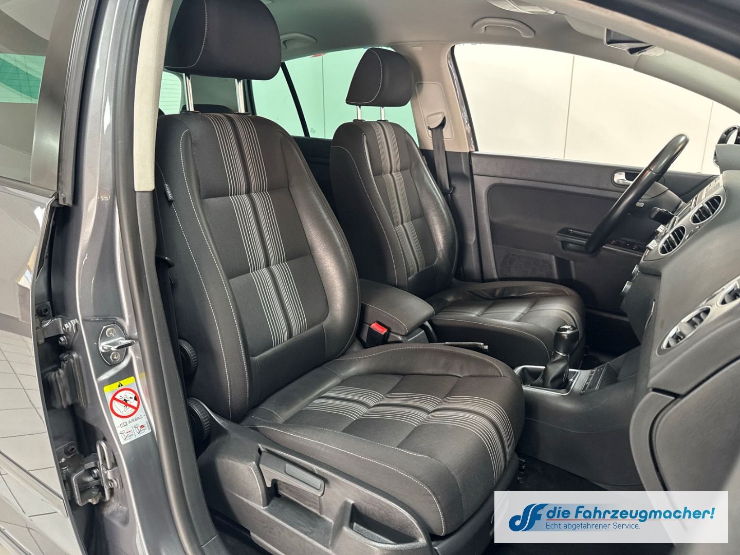 Fahrzeugabbildung Volkswagen Golf Plus VI Match  2-Zonen-Klimaautom*EXPORT