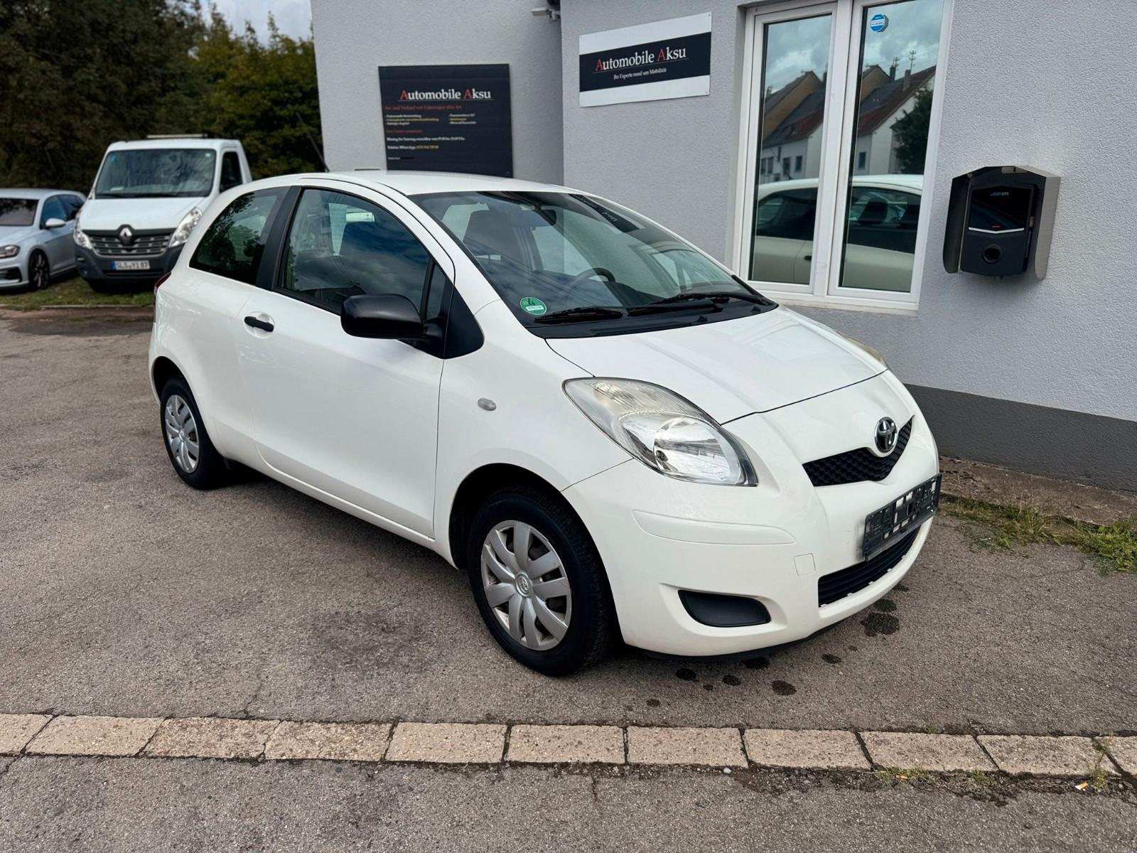 Toyota Yaris 1.0 VVT / 94TKM / TÜV 08/2027 / SAUBER