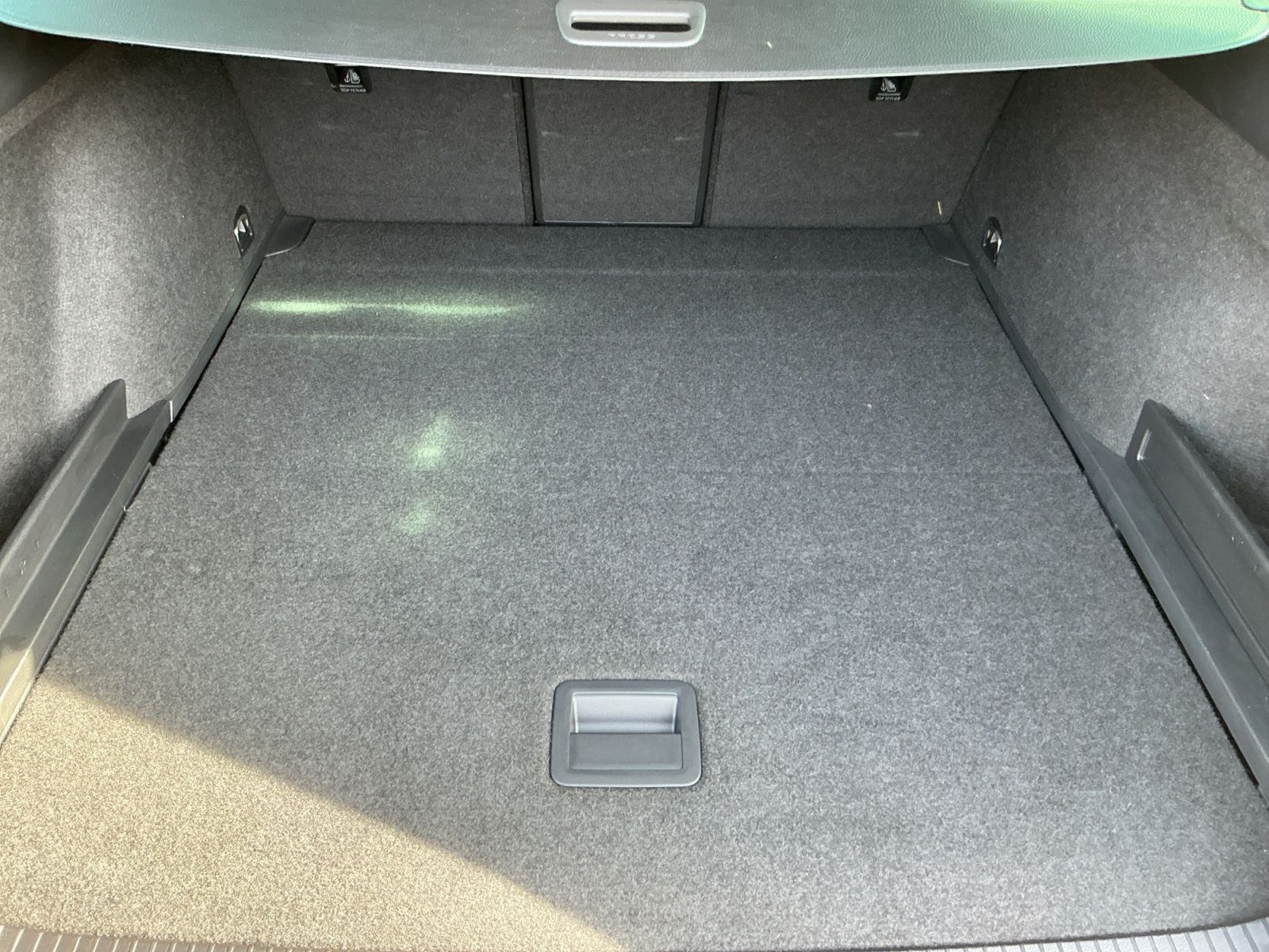 Volkswagen Passat Variant - Bild 14