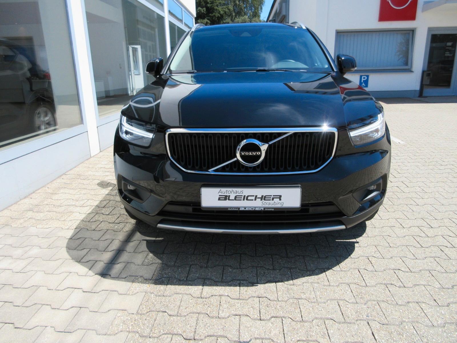 Volvo XC 40 T3 Momentum Pro