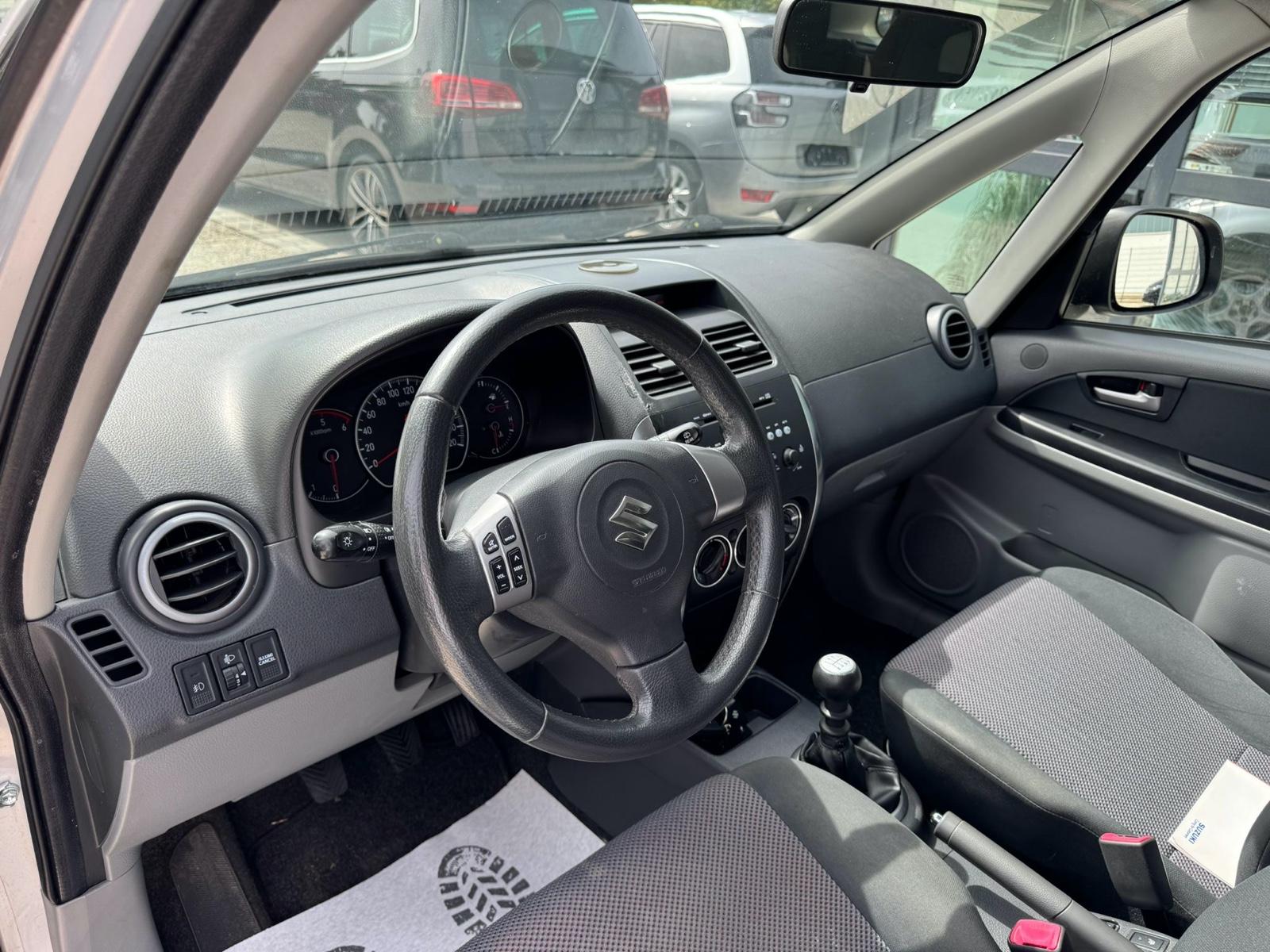 Suzuki SX4 2007 — photo 12