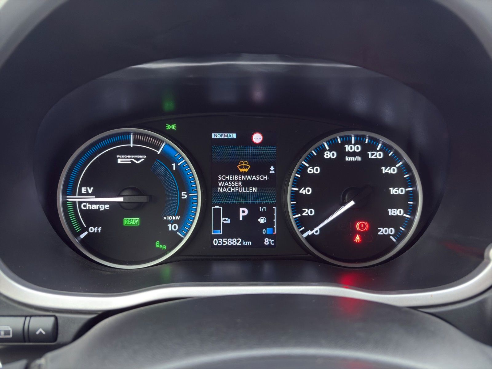 Fahrzeugabbildung Mitsubishi Eclipse Cross 2.4 PHEV 4WD   Select Tieflegung