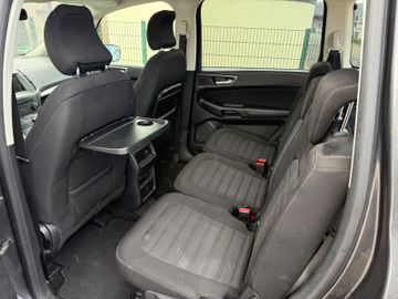 Ford Galaxy - 12