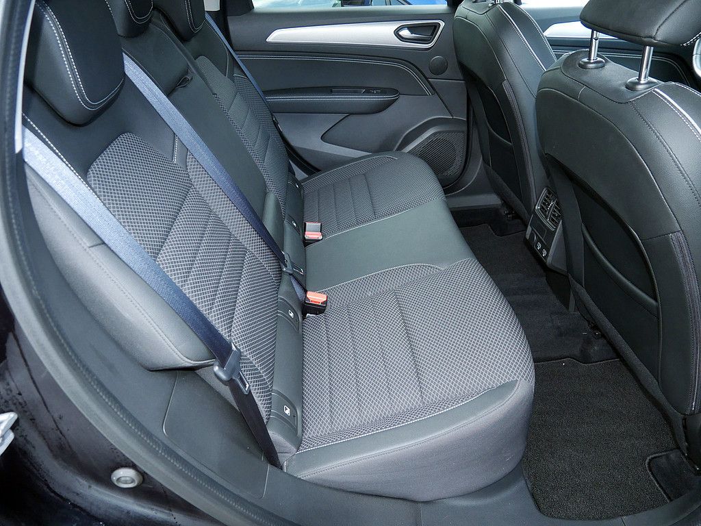 Fahrzeugabbildung Renault Arkana Intens TCe 140 SHZ KAMERA NAVI ACC LED