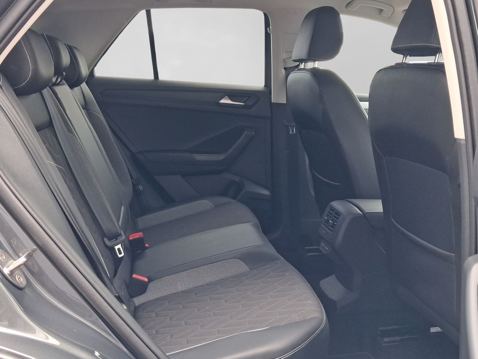 Volkswagen T-Roc - Bild 7