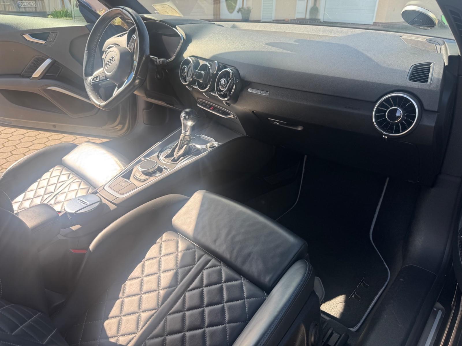 Audi TT Coupe 2.0 TFSI S tronic quattro -