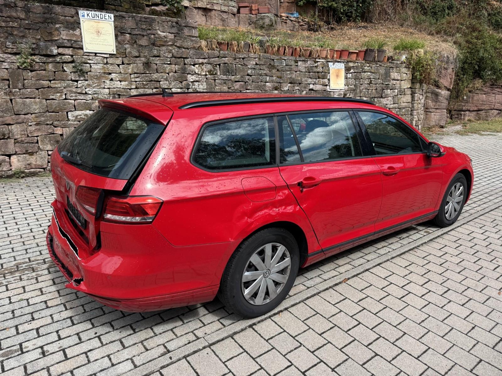 Volkswagen Passat 2015 — interior
