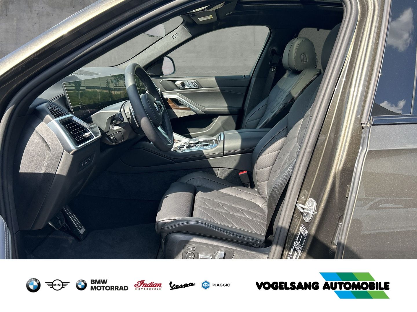 Fahrzeugabbildung BMW X6 40d,xDrive,M SPORT,Standheizung,Panodach,AHK,