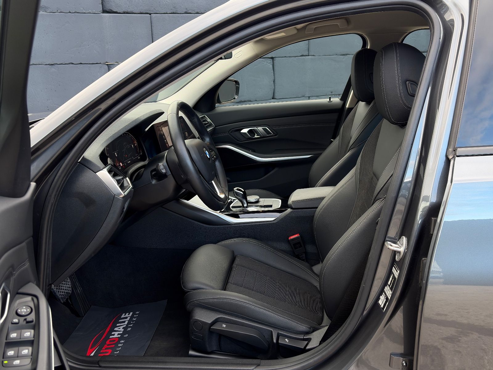 Fahrzeugabbildung BMW 320i Limo Sport Line 3Z-Klima Temp. LCProf. AHK