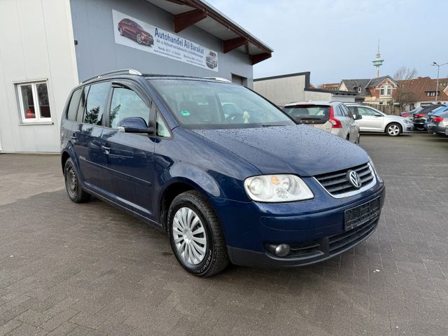 Volkswagen Touran Highline 2.0 TDI DSG 7 Sitze LEDER XENON