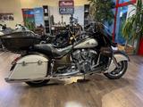 Indian Roadmaster Classic mit Kess Tech Auspuff - INDIAN ROADMASTER